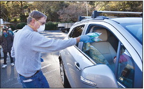 Curiosity leads to mass distribution of masks in  Rossmoor