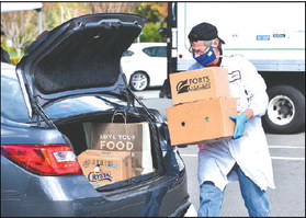 Rossmoor welcomes pantry pickup Rossmoor welcomes pantry pickup