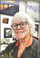 Artist helps transition photos into portraits Artist helps transition photos into portraits
